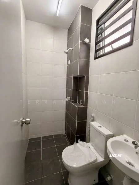Kota Bayuemas Laelia 3, Kota Bayuemas, Klang — view 2 of 5 — for Rent