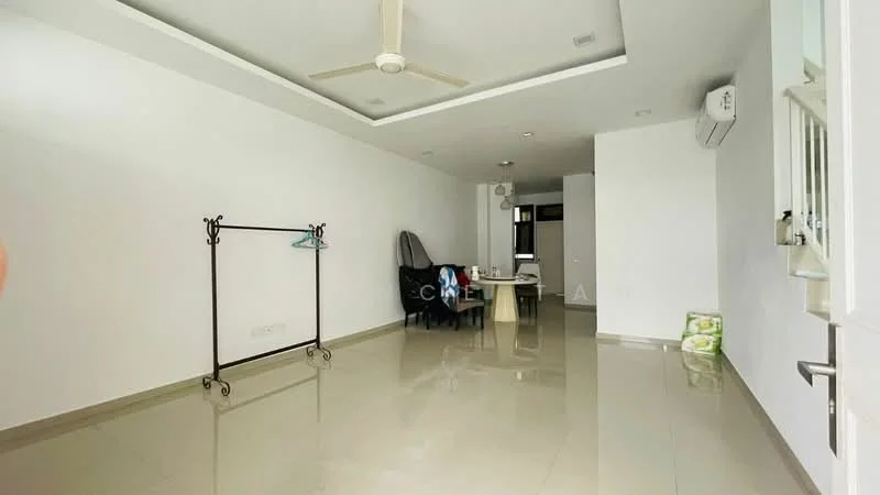 Living features: white painted walls, polished ceramic tile flooring, tray ceiling, 5-blade ceiling fan, wall-mounted split AC, dining table with chairs, clothes rack, open space layout; style: modern.