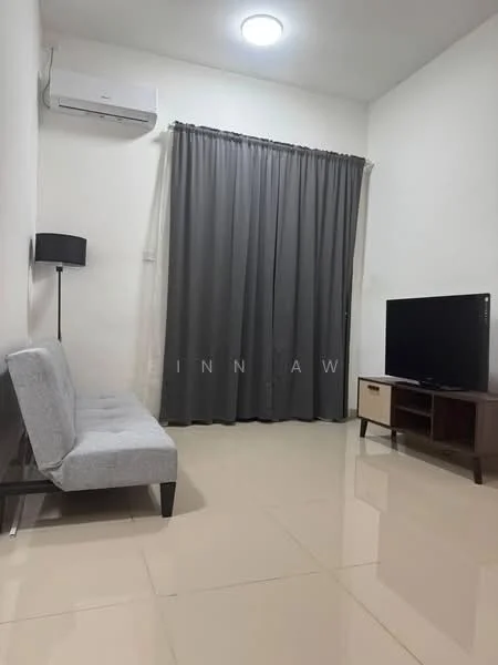 Living features: grey fabric sofa, wall-mounted TV, wooden TV console, laminate flooring, white painted walls, curtains in grey, 1 wall-mounted split AC, ceiling light, floor lamp; style: modern.