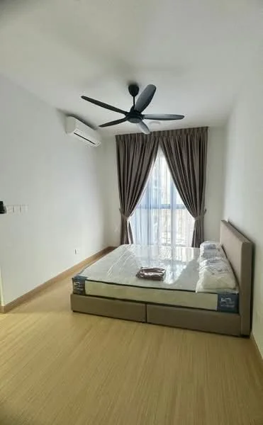 Bedroom features: queen-size bed, upholstered headboard, 2 bedside lamps, floor-to-ceiling window, sheer curtains, 5-blade ceiling fan with light, wall-mounted split AC, light wood flooring, decorative wall, neutral painted walls; style: modern; view: city.