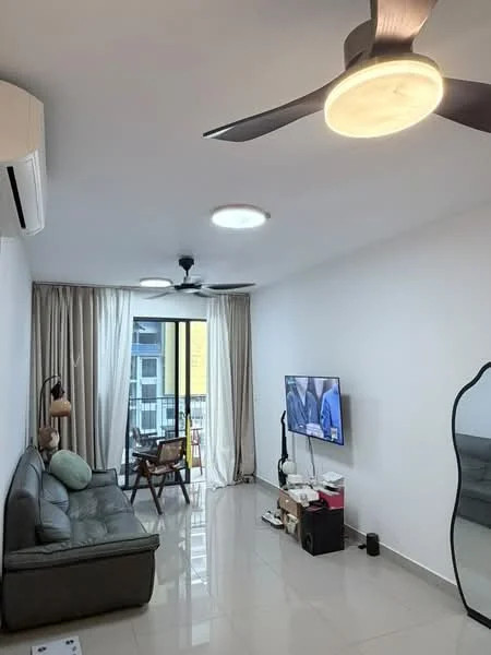 Living features: 3-seater leather sofa in grey, 2 ceiling fans with integrated LED lights, wall-mounted TV, TV console, glass coffee table, large window with sheer curtains, white painted walls, glossy tile flooring, decorative mirror, wooden chair, small side table; style: modern.