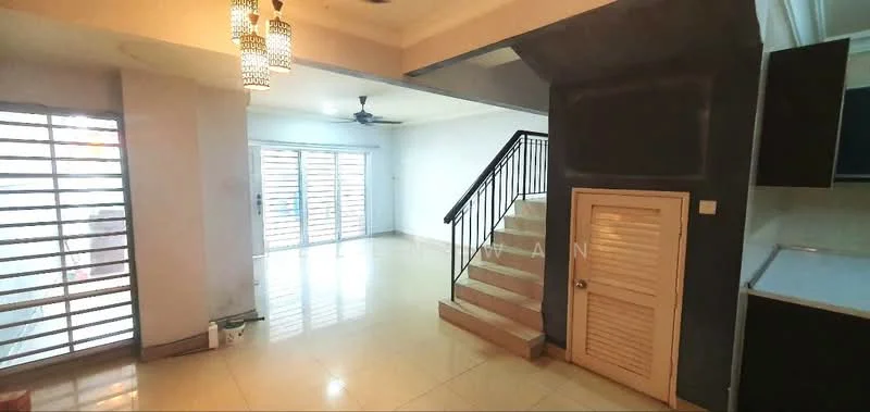Living features: white painted walls, cream tiled flooring, 5-blade ceiling fan, sliding glass door, window with horizontal slats, staircase with metal railing, built-in storage cabinet, recessed lighting; style: modern.