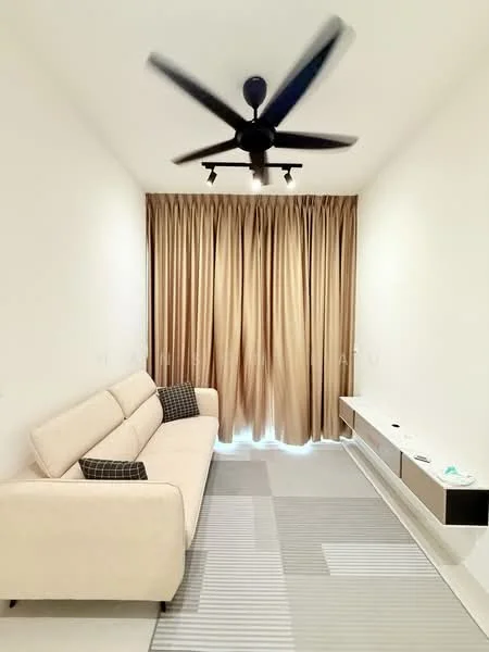 Living features: 3-seater fabric sofa in beige, 5-blade ceiling fan with black blades, white painted walls, floor-to-ceiling curtains in light brown, light grey area rug with geometric pattern, wall-mounted TV console in white, decorative cushions in black and white, recessed LED downlights; style: modern.