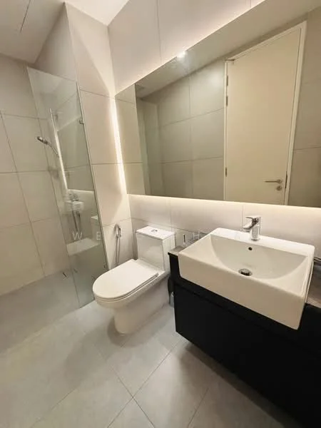 Bathroom features: walk-in shower with glass enclosure, chrome handheld shower, single-sink vanity with black cabinet, white rectangular sink, chrome basin mixer faucet, one-piece toilet, framed mirror, tile cladding on walls, grey floor tiles, recessed LED lighting, wall-mounted storage shelf; style: modern.