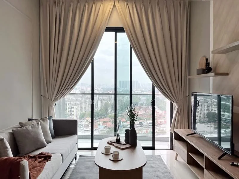 Living features: 3-seater fabric sofa in white, decorative throw pillows, wooden coffee table, wall-mounted TV, TV console in light wood, floor-to-ceiling windows, sheer curtains, city view, light-colored walls, marble flooring, decorative vase with greenery, area rug with neutral tones; style: modern; view: city.