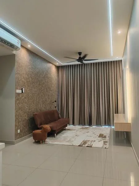 Living features: cream painted walls, feature wall with wallpaper, glossy tile flooring, 5-blade ceiling fan with light, floor-to-ceiling curtains, sofa in brown fabric, area rug with geometric pattern, wall-mounted shelf; style: modern.