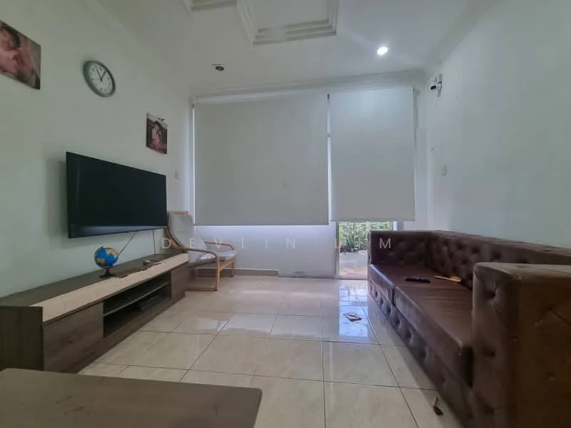 Living features: cream painted walls, tray ceiling, floor-to-ceiling windows, roller blinds, 3-seater brown leather sofa, wooden coffee table, TV console, wall-mounted TV, decorative wall clock, ceramic tile flooring; style: modern; view: garden.