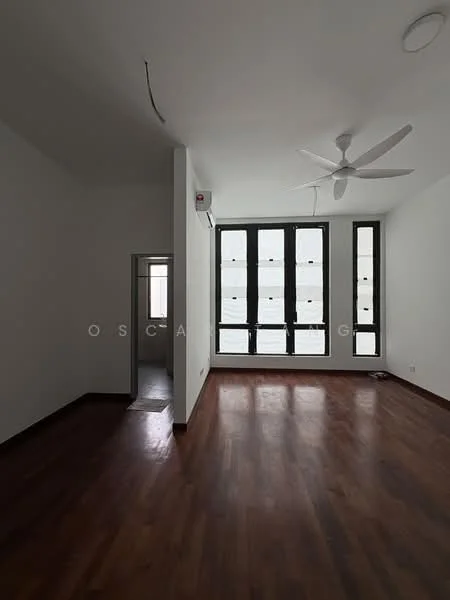 Living features: wooden flooring, white painted walls, 5-blade ceiling fan, 1 wall-mounted split AC, floor-to-ceiling windows, black window frames, natural light, high ceiling; style: modern. Room features: doorway leading to another room, white painted walls, natural light.
