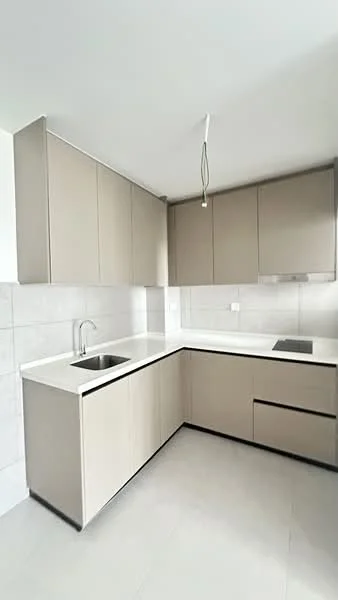 Kitchen features: L-shaped kitchen layout, light beige cabinetry, white countertop, single-bowl stainless-steel sink, chrome pull-down faucet, built-in cooktop, wall-mounted range hood, ceramic tile flooring, white tiled backsplash, recessed downlights, no visible appliances, minimalist design; style: modern.