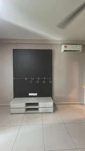 Living features: light grey painted walls, cream tiled flooring, wall-mounted air conditioning unit, TV console with storage, feature wall with black panel, ceiling fan, recessed lighting; style: modern.