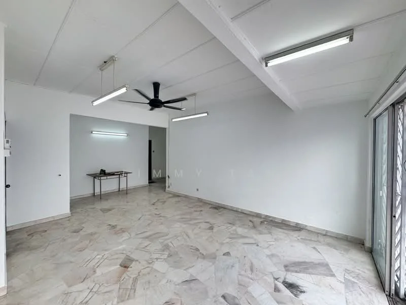 Lily & Rose, Kelana Jaya, Petaling Jaya