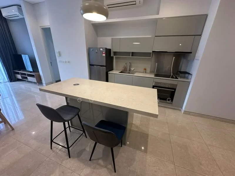 Kitchen features: grey cabinetry, white quartz countertop, stainless-steel fridge, built-in oven, 4-burner gas hob, stainless-steel range hood, single-bowl stainless-steel sink, pendant light, marble tile flooring, wall-mounted split AC, bar stools, open layout; style: modern.
