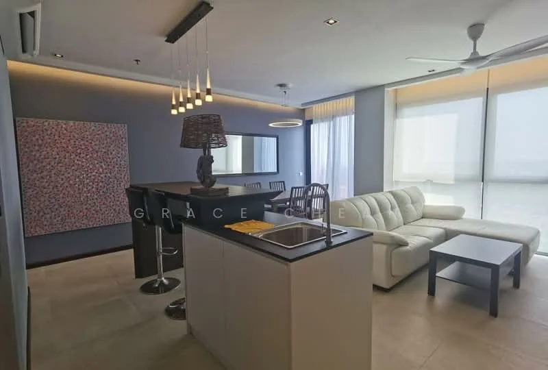 Living features: white leather sofa, black coffee table, pendant lamp, 5-blade ceiling fan, floor-to-ceiling windows, grey painted walls, recessed lighting, open-plan layout, bar counter with stools, kitchen island with sink; style: modern; view: city.