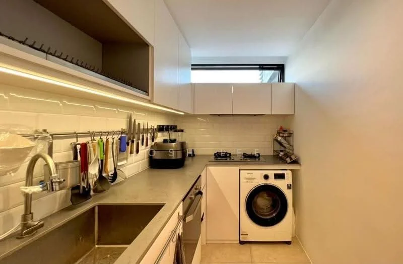 Kitchen features: single-bowl stainless-steel sink, chrome pull-down faucet, grey countertop, white cabinetry, built-in gas hob, stainless-steel kitchen appliances, white tiled backsplash, under-cabinet lighting, front-load washing machine, hanging storage rack for utensils; style: modern.