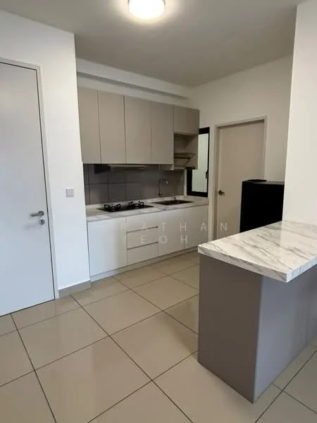 Kitchen features: white cabinetry, grey upper cabinets, marble countertop, stainless-steel sink, chrome pull-down faucet, 4-burner gas hob, built-in oven, tile backsplash, ceramic tile flooring, recessed downlights; style: modern.