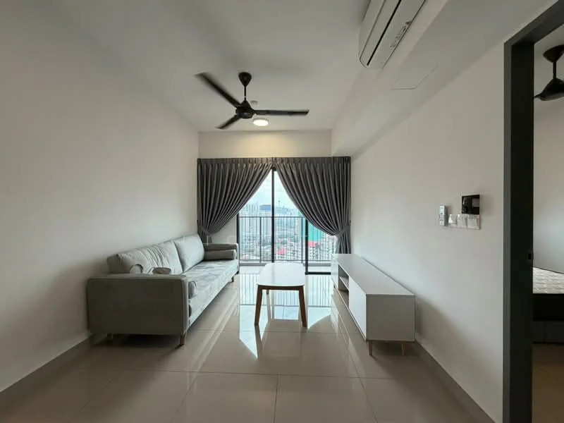 Living features: 3-seater fabric sofa in grey, coffee table, TV console, floor-to-ceiling windows, curtains in grey, ceiling fan with light, wall-mounted air conditioning unit, glossy tile flooring, white painted walls; style: modern; view: city.
