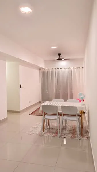 M Arisa, Sentul