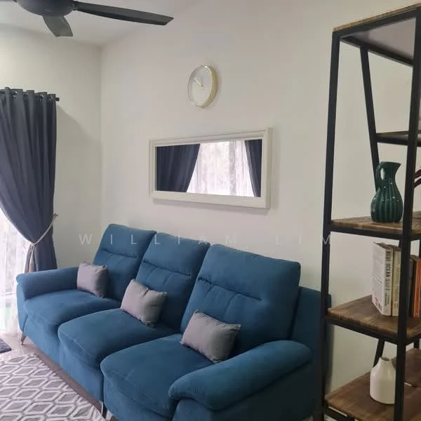 Living features: 3-seater fabric sofa in blue, 2 decorative cushions, wall-mounted mirror, black ceiling fan, floor-to-ceiling window with sheer curtains, black-out curtains, wooden shelving unit, decorative vase, area rug with geometric pattern, wall clock; style: modern.