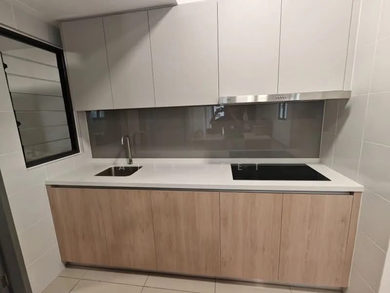 Kitchen features: light grey upper cabinets, wooden lower cabinets, white quartz countertop, single-bowl stainless-steel sink, chrome pull-down faucet, black induction cooktop, grey glass backsplash, tile flooring, recessed downlights, open shelving, built-in range hood; style: modern.
