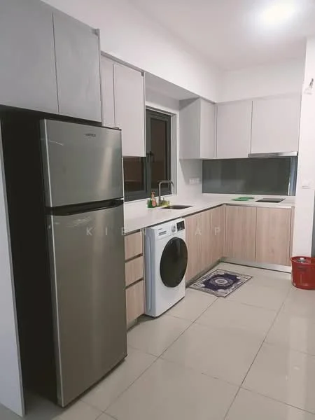 Kitchen features: stainless-steel fridge, front-load washing machine, white quartz countertop, light wood cabinetry, grey upper cabinets, black glass backsplash, built-in electric cooktop, single-bowl stainless-steel sink, chrome pull-down faucet, tile flooring, window with black frame, decorative rug; style: modern.