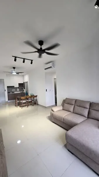 Living features: 3-seater fabric sofa in beige, ceiling fan with 5 blades, recessed LED downlights, wall-mounted air conditioning unit, tile flooring, white painted walls, open-plan layout to kitchen and dining area, track lighting; style: modern. Kitchen features: kitchen island, wood cabinetry, stainless-steel appliances, open shelving, tile backsplash; style: modern. Dining features: wood dining table, 4 dining chairs, open-plan layout to living area; style: modern.
