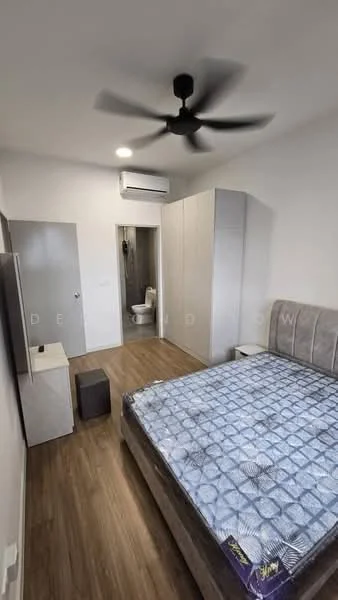 Bedroom features: king-size bed, upholstered headboard, bedside table, wall-mounted TV, built-in wardrobe, 1 wall-mounted split AC, 5-blade ceiling fan, wooden flooring, neutral wall colour, decorative wall art; style: modern. Bathroom features: toilet, sink, shower, tile flooring, neutral wall colour.