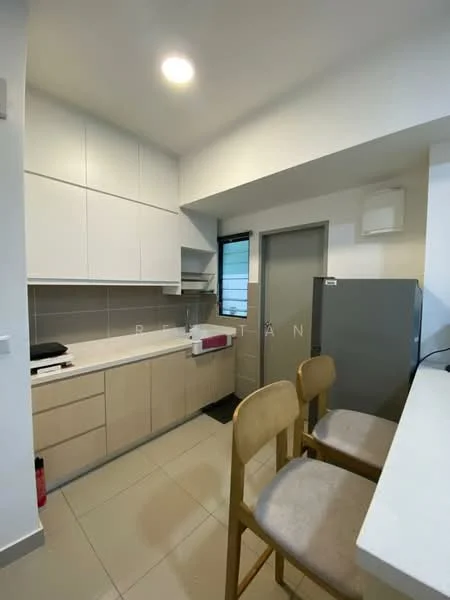 Kitchen features: light wood cabinetry, white upper cabinets, grey tile backsplash, white countertop, stainless-steel fridge, built-in oven, single-bowl stainless-steel sink, chrome pull-down faucet, bar stools, window with blinds, tile flooring, recessed lighting; style: modern.