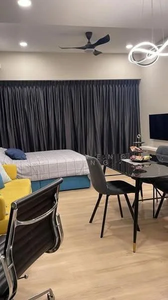 Living features: grey painted walls, laminate flooring, 5-blade ceiling fan, chandelier light fixture, floor-to-ceiling curtains, queen-size bed with grey bedding, black dining table, 4 dining chairs, yellow sofa, wall-mounted TV; style: modern.