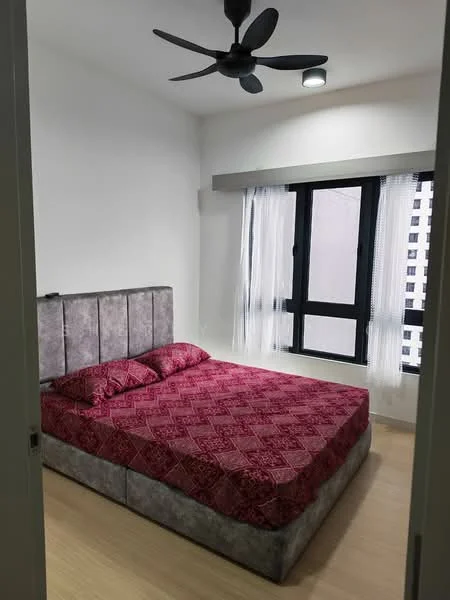 Bedroom features: queen-size bed with patterned red bedding, upholstered headboard, wooden flooring, 5-blade ceiling fan, floor-to-ceiling windows, sheer curtains, white painted walls, recessed ceiling lights; style: modern; view: city.