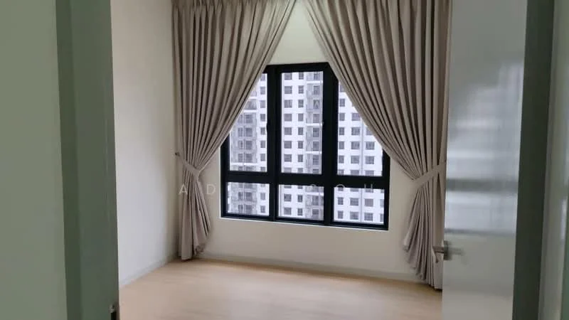 M Luna, Kepong