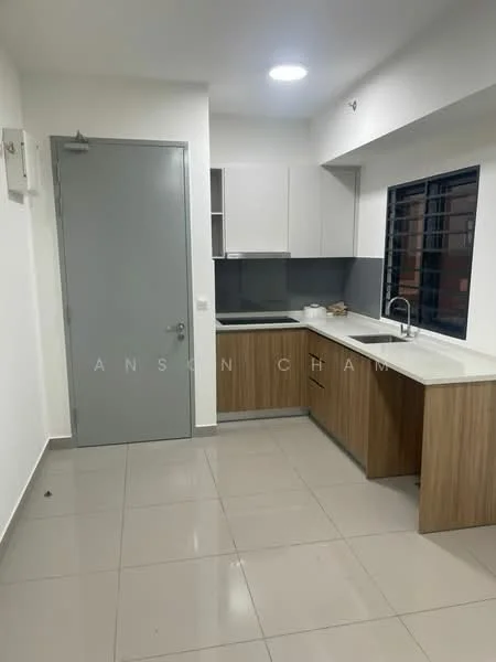 M Luna, Kepong