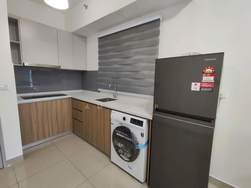 Kitchen features: white cabinets, wooden lower cabinets, grey backsplash, stainless-steel sink, chrome pull-down faucet, built-in oven, freestanding washing machine, stainless-steel fridge, countertop with integrated sink, tile flooring, roller blinds on window, LED ceiling light; style: modern.