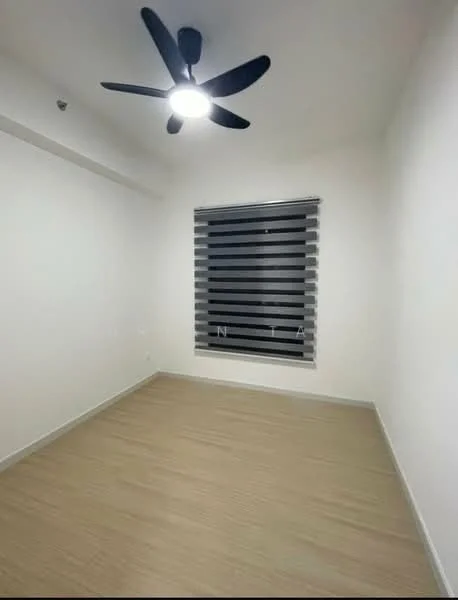 Room features: light wood laminate flooring, white painted walls, ceiling fan with light, roller blinds on window, single window, no visible furniture; style: modern.