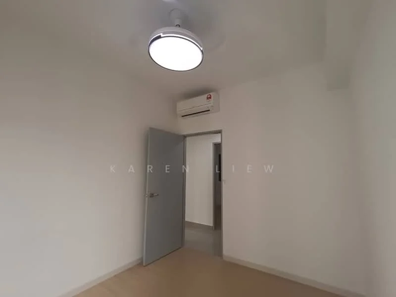 Room features: white painted walls, light wood flooring, ceiling light fixture, 1 wall-mounted split AC, grey door, door frame, neutral decor; style: modern.