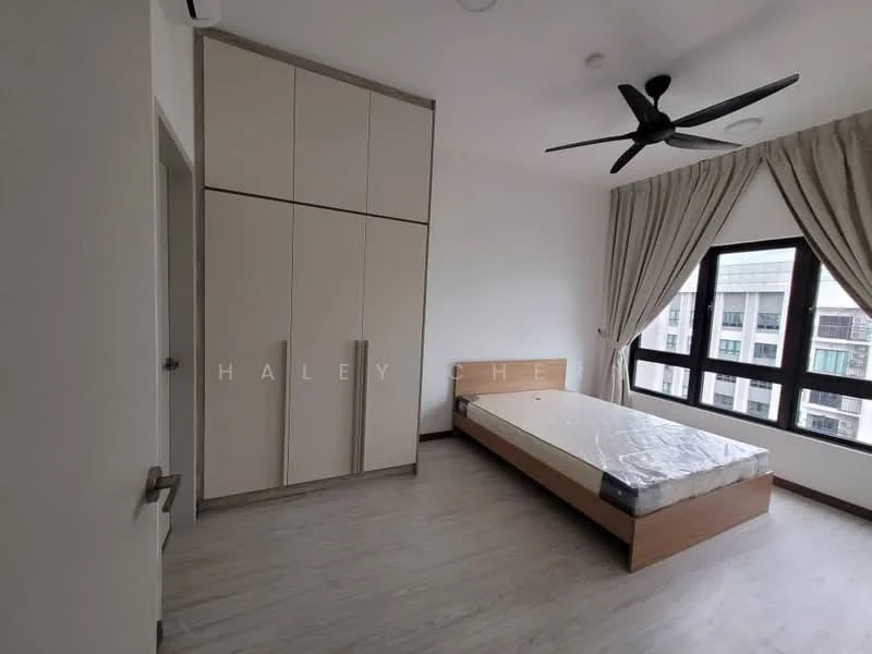 Bedroom features: queen-size bed, wood bed frame, built-in wardrobe with sliding doors, floor-to-ceiling windows, curtains, 5-blade ceiling fan, light-colored laminate flooring, neutral wall color; style: modern; view: city.