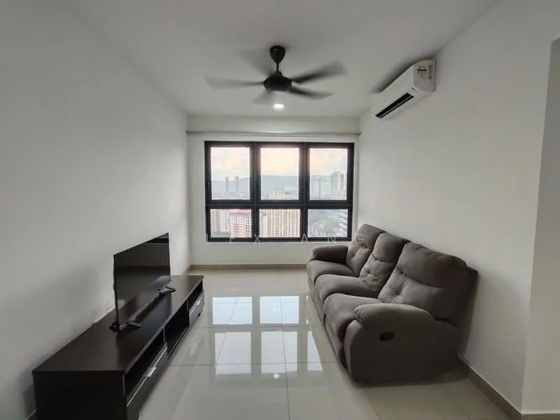 Living features: 3-seater fabric sofa in grey, wall-mounted TV, TV console in dark wood, floor-to-ceiling windows, city view, light-colored walls, glossy tile flooring, 1 wall-mounted split AC, ceiling fan with light; style: modern; view: city.