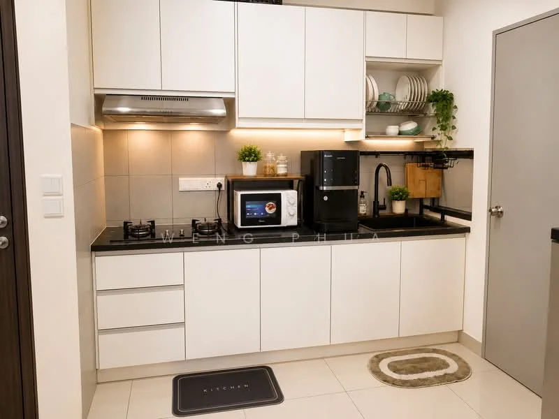 Kitchen features: white flat-panel cabinets, black granite countertop, stainless-steel range hood, 4-burner gas hob, built-in microwave, stainless-steel fridge, single-bowl stainless-steel sink, chrome pull-down faucet, tile backsplash, under-cabinet lighting, open shelving, decorative plants, kitchen mat; style: modern.