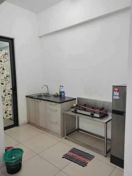Kitchen features: single-bowl stainless-steel sink, chrome pull-down faucet, black granite countertop, light wood cabinetry, stainless-steel gas stove with 2 burners, stainless-steel fridge, ceramic tile flooring, white painted walls, striped area rug, green plastic basket; style: modern.