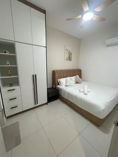 Bedroom features: queen-size bed with upholstered headboard, white bedding, 2 bedside pillows, 2 rolled towels, built-in wardrobe with white doors, wooden bedside table, ceiling fan with 5 blades, wall-mounted air conditioning unit, white tiled flooring, decorative wall art; style: modern.