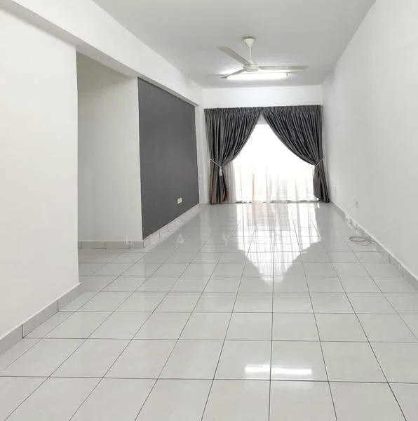 Living features: white painted walls, grey accent wall, glossy ceramic tile flooring, 5-blade ceiling fan, floor-to-ceiling windows, sheer curtains, dark grey curtains, recessed lighting; style: modern.