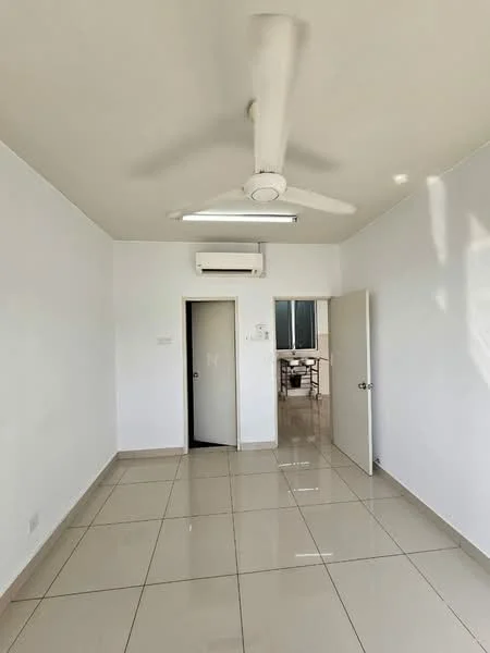 Room features: white painted walls, glossy ceramic tile flooring, ceiling fan, wall-mounted split AC, door to adjacent room, door to hallway, window with view to outside, recessed lighting; style: modern.