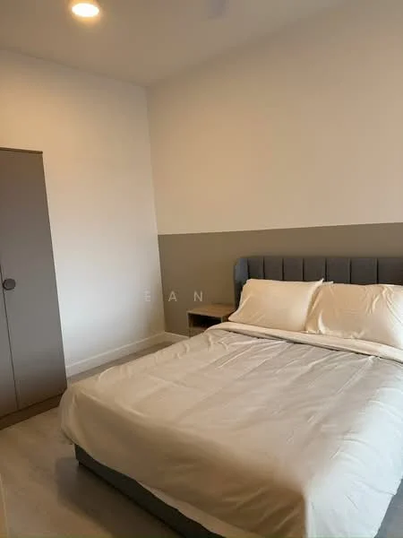 Bedroom features: king-size bed with upholstered headboard, white bedding, light grey accent wall, white painted walls, laminate flooring, built-in wardrobe with sliding doors, recessed ceiling lights; style: modern.