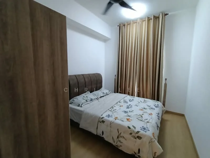 Bedroom features: queen-size bed with upholstered headboard, bedding with floral pattern, wooden flooring, floor-to-ceiling curtains in beige, wall-mounted ceiling fan, white painted walls, built-in wardrobe with wood finish; style: modern.