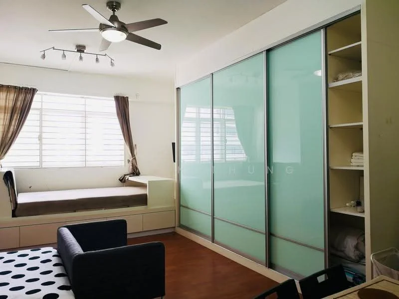 Bedroom features: single bed with mattress, built-in wardrobe with sliding glass doors, window with horizontal blinds, ceiling fan with light, laminate flooring, wall-mounted shelves, decorative wall art, neutral wall colour; style: modern.