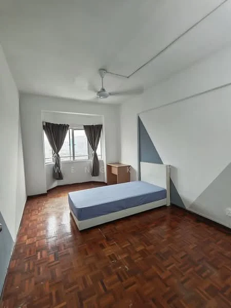 Bedroom features: single bed, wooden bed frame, parquet wood flooring, white painted walls, grey accent wall, floor-to-ceiling window, curtains, ceiling fan, cardboard box; style: minimalist; view: city.