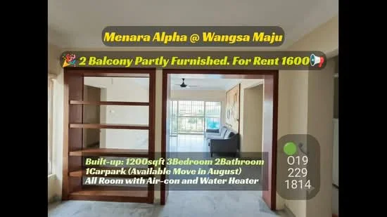Room features: partly furnished, wooden partition, large windows, air-conditioning unit, water heater, light-colored walls, neutral flooring, open layout; style: modern.