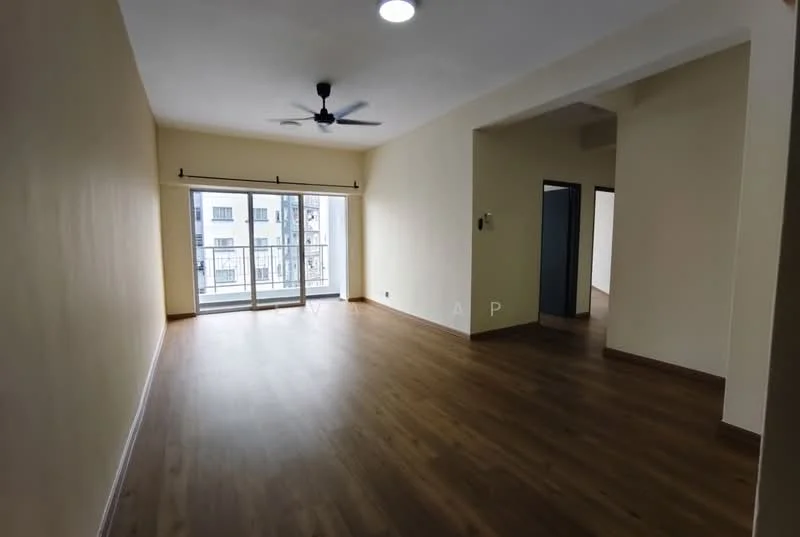 Living features: laminate flooring, cream painted walls, 5-blade ceiling fan with light, floor-to-ceiling windows, sliding glass door, balcony access, natural light, open layout; style: modern.