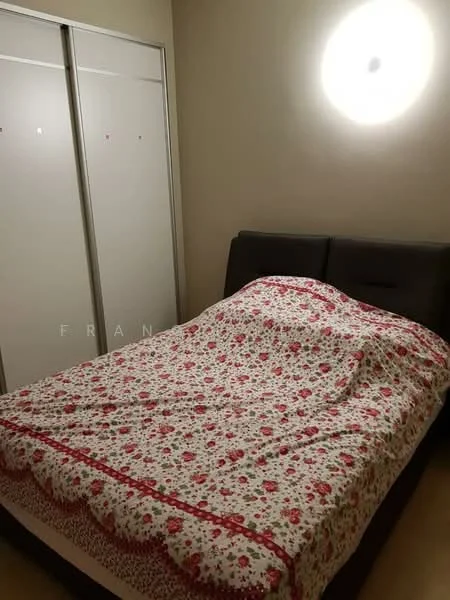 Bedroom features: queen-size bed, upholstered headboard, floral patterned bedspread, built-in wardrobe with sliding doors, neutral wall color, soft lighting fixture on wall, laminate flooring; style: modern.