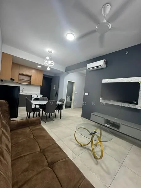 Living features: 3-seater fabric sofa in brown, glass coffee table with yellow base, wall-mounted TV, TV console, dining table with 4 chairs, recessed downlights, ceiling fan, wall-mounted air conditioning unit, grey accent wall, light-colored tile flooring, open kitchen layout; style: modern. Kitchen features: kitchen cabinets in wood finish, stainless-steel fridge, built-in oven, ceramic cooktop, sink with faucet, countertop space, open shelving; style: modern.