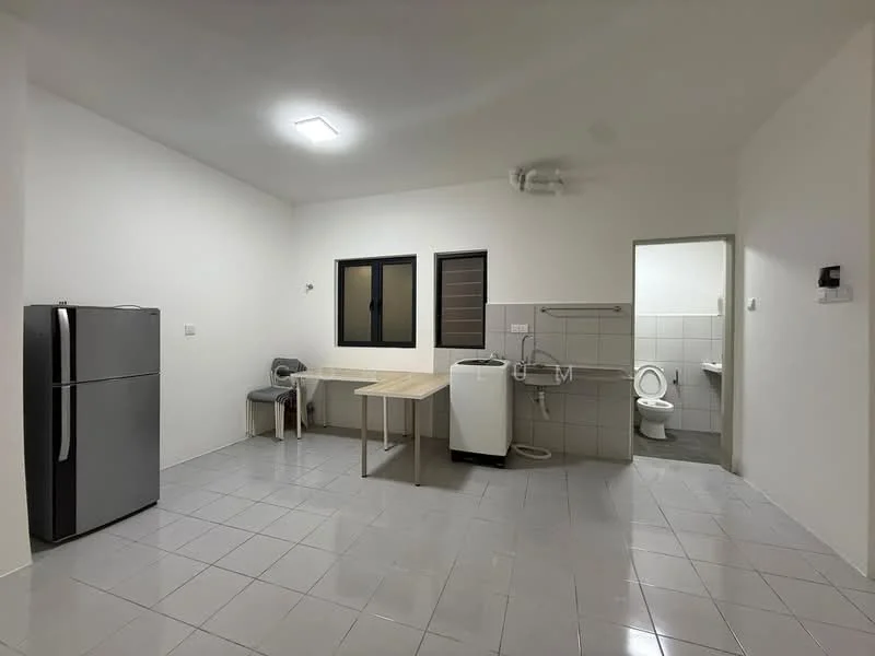 Kitchen features: grey fridge, white table, grey chair, white washing machine, sink with faucet, white tiled walls, grey tiled flooring, window with black frame, ceiling light, open layout; style: modern. Bathroom features: toilet, white tiled walls, grey tiled flooring.